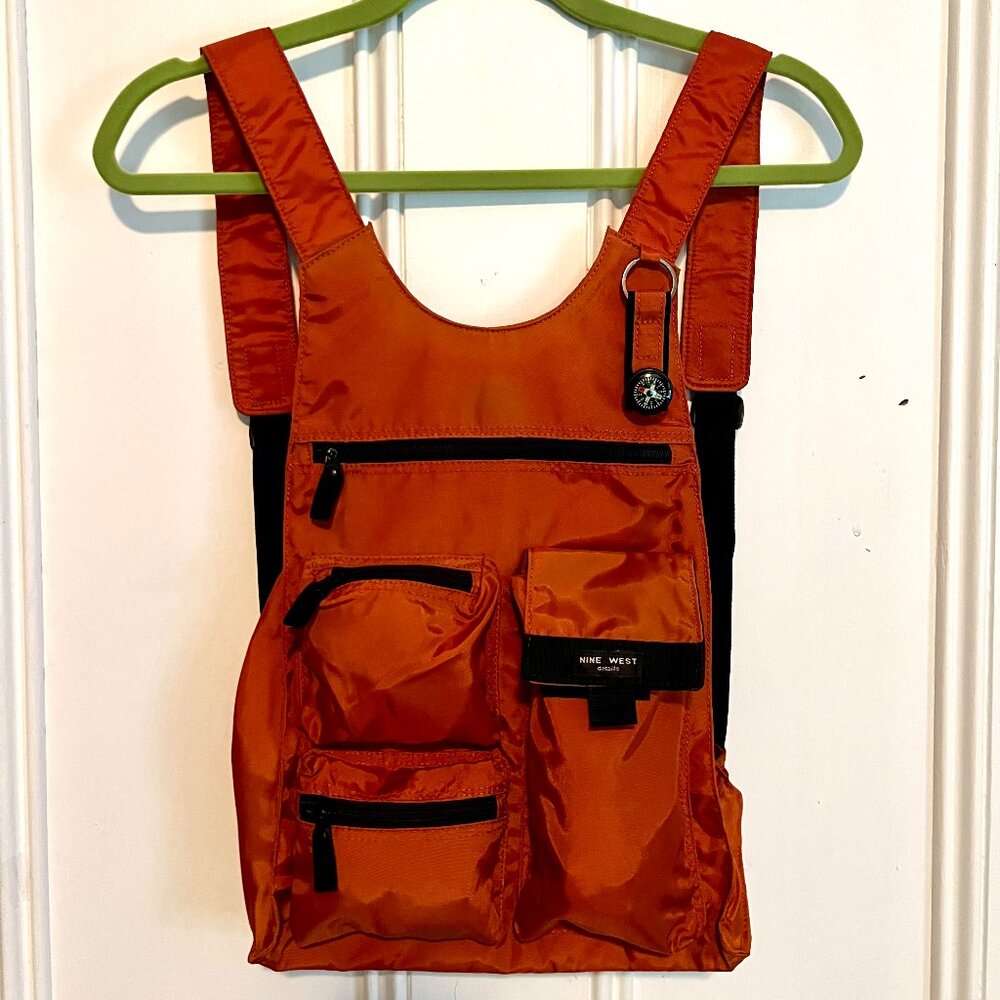 Nine West Y2K Backpack w/Compass + Zipper Pockets Galore 100% Mint Condition!